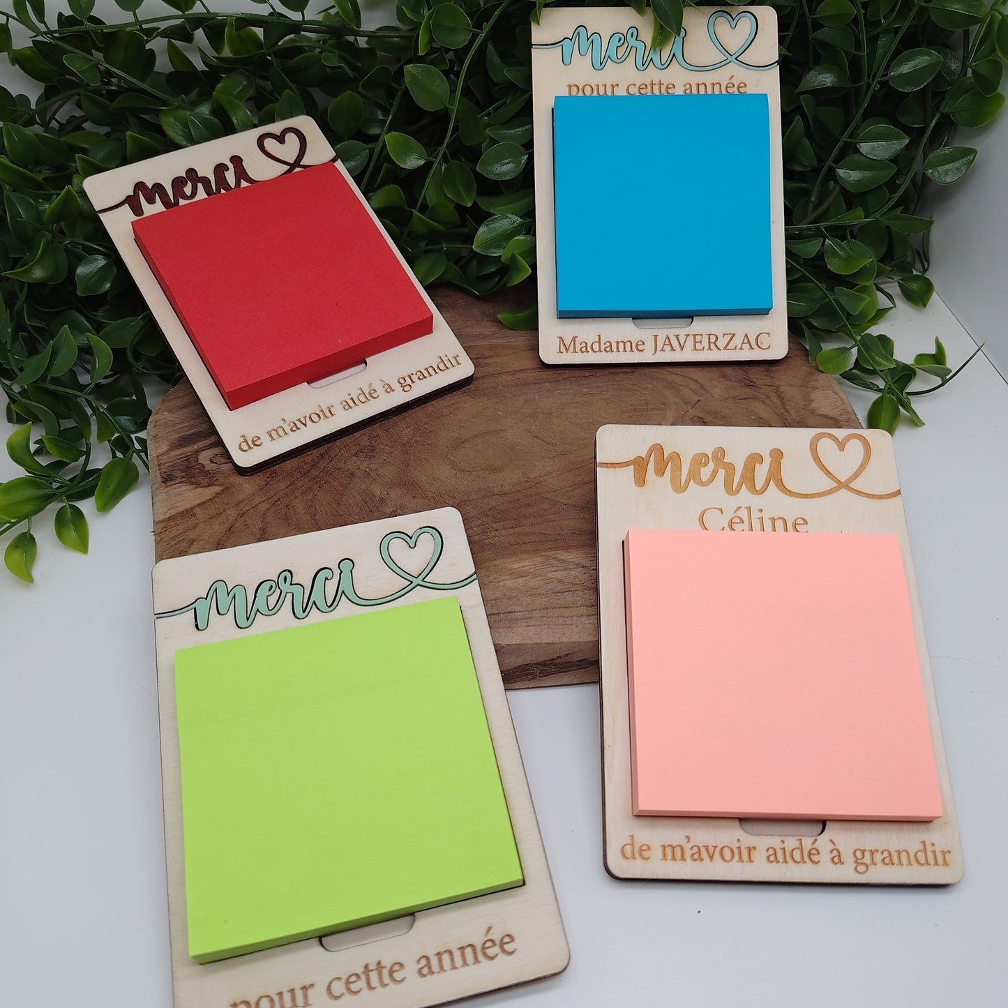 Porte post-it en bois gravé et plexi