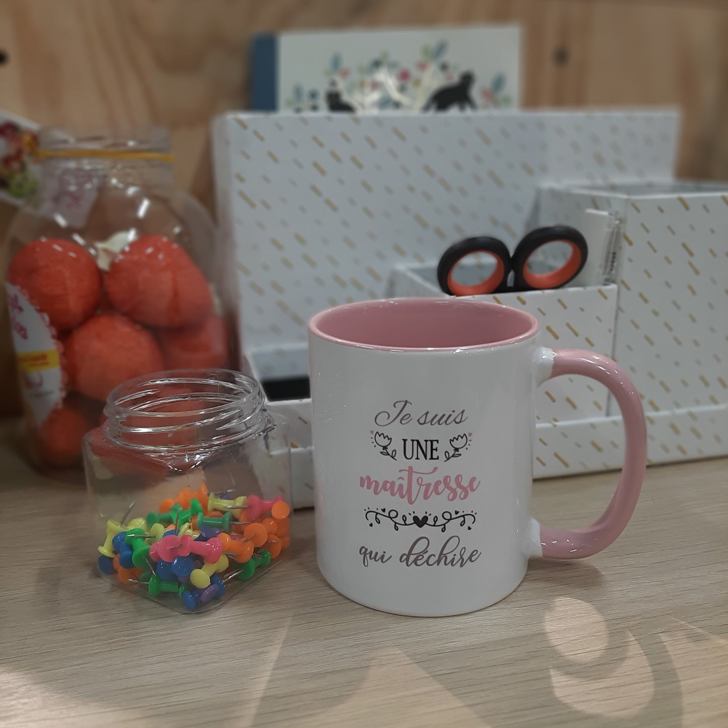 Mug fin d'année scolaire (maîtresse, maître, nounou, aesh, ...)