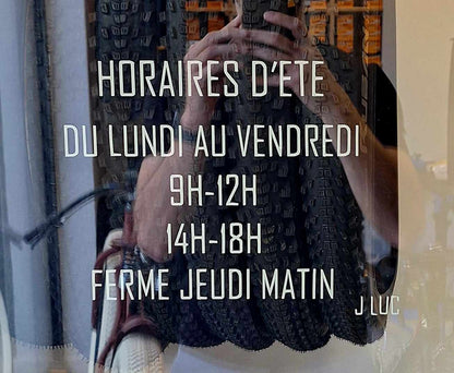 Sticker vitrine, horaires...