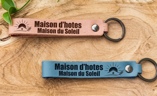 Porte-clef long en simili cuir