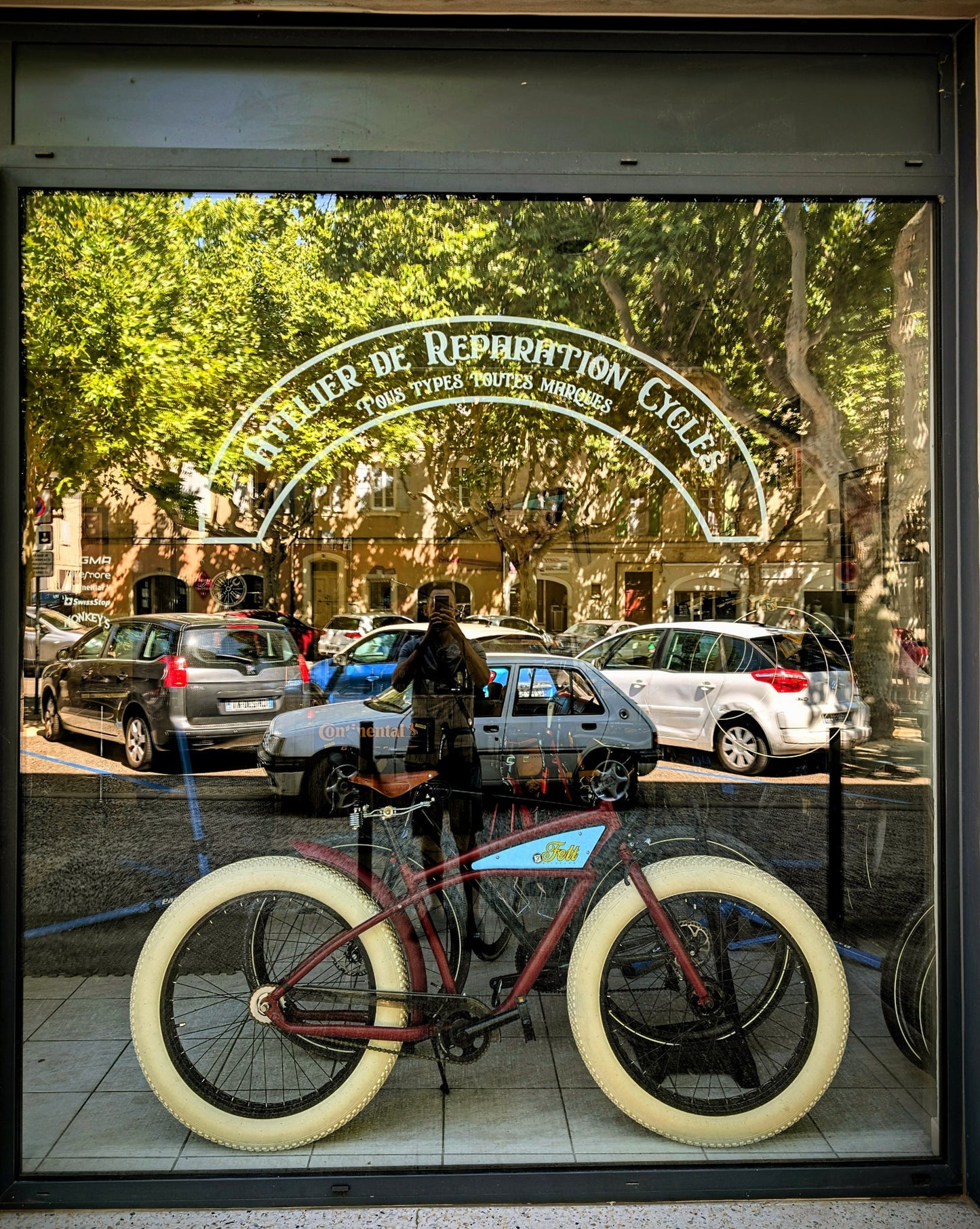 Sticker vitrine, horaires...